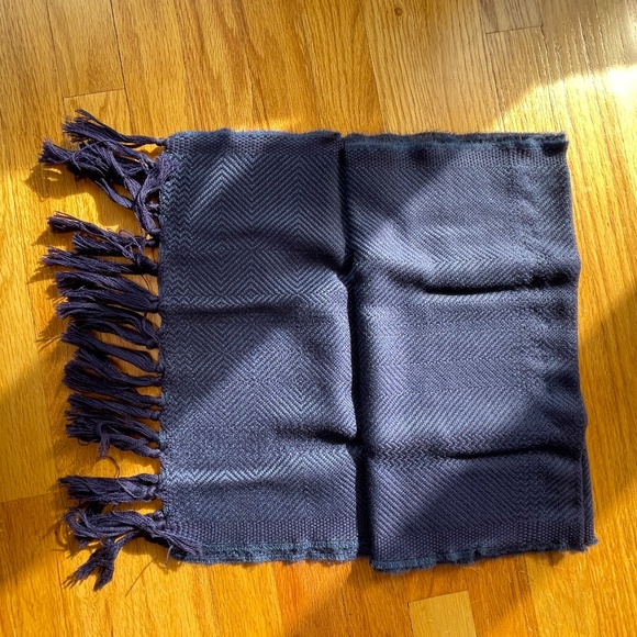 Kerry Woollen Mills scarf - Picture 4 of 4